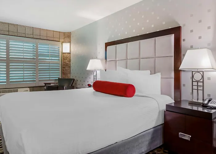 Western Sundial Hotel