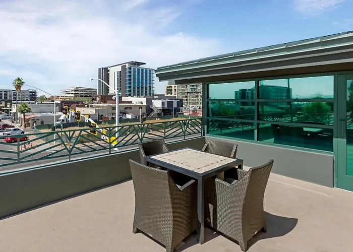 Western Sundial Hotel Scottsdale