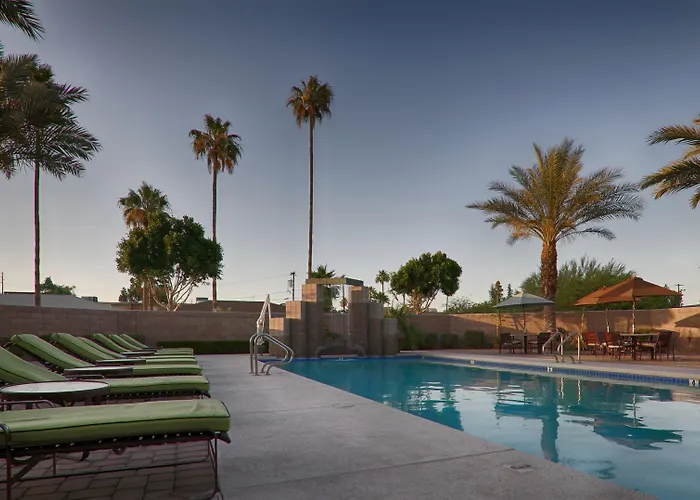 Hotel Western Sundial