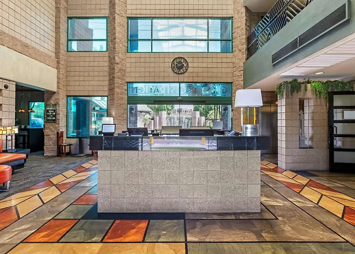 Western Sundial Hotel