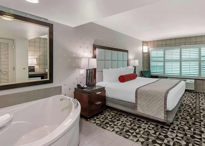 Hotel Western Sundial Scottsdale
