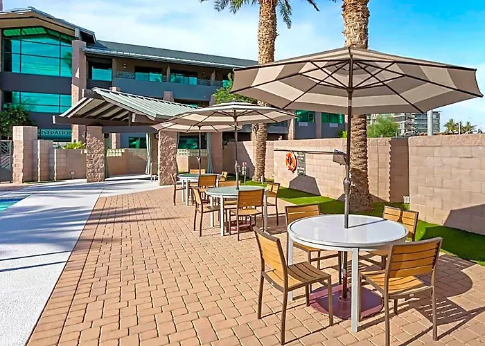 Western Sundial Hotel