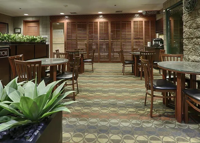 Western Sundial Hotel 3*
